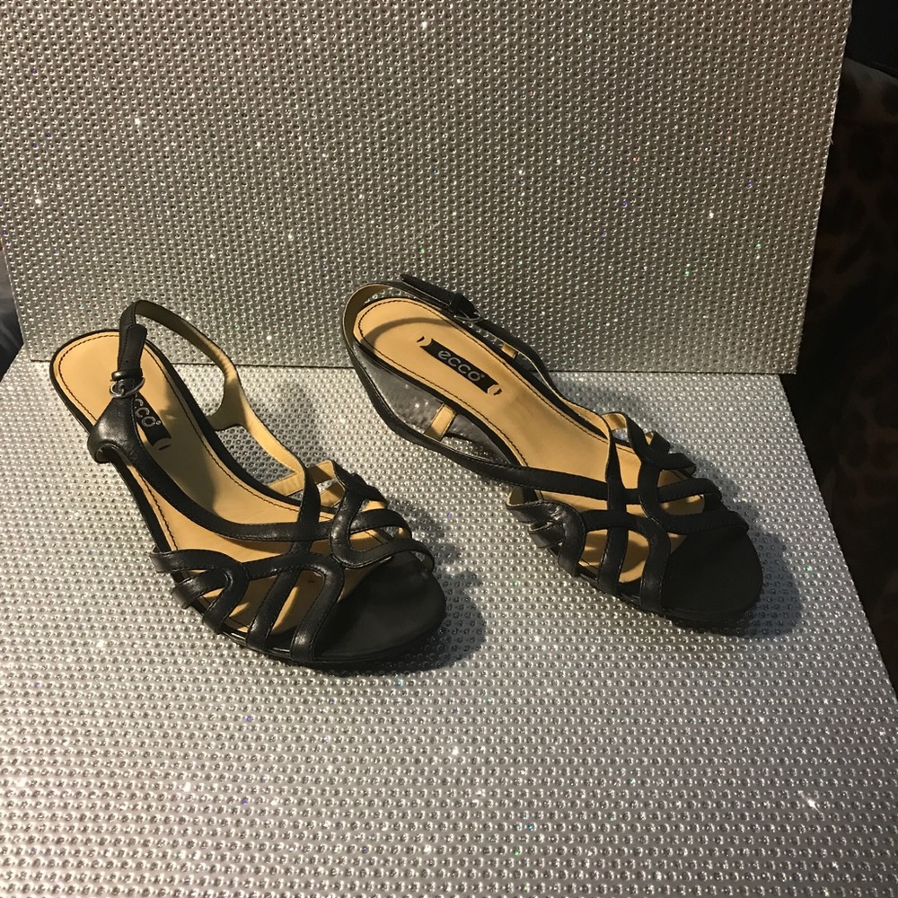 3 inch sandals